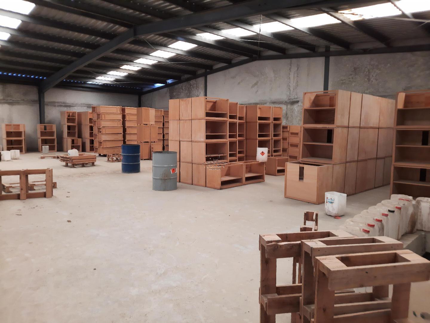 Nave industrial en Parque Empresarial Príncipe Felipe. Cuenta con una superficie de parcela de 602 m2. y una superficie