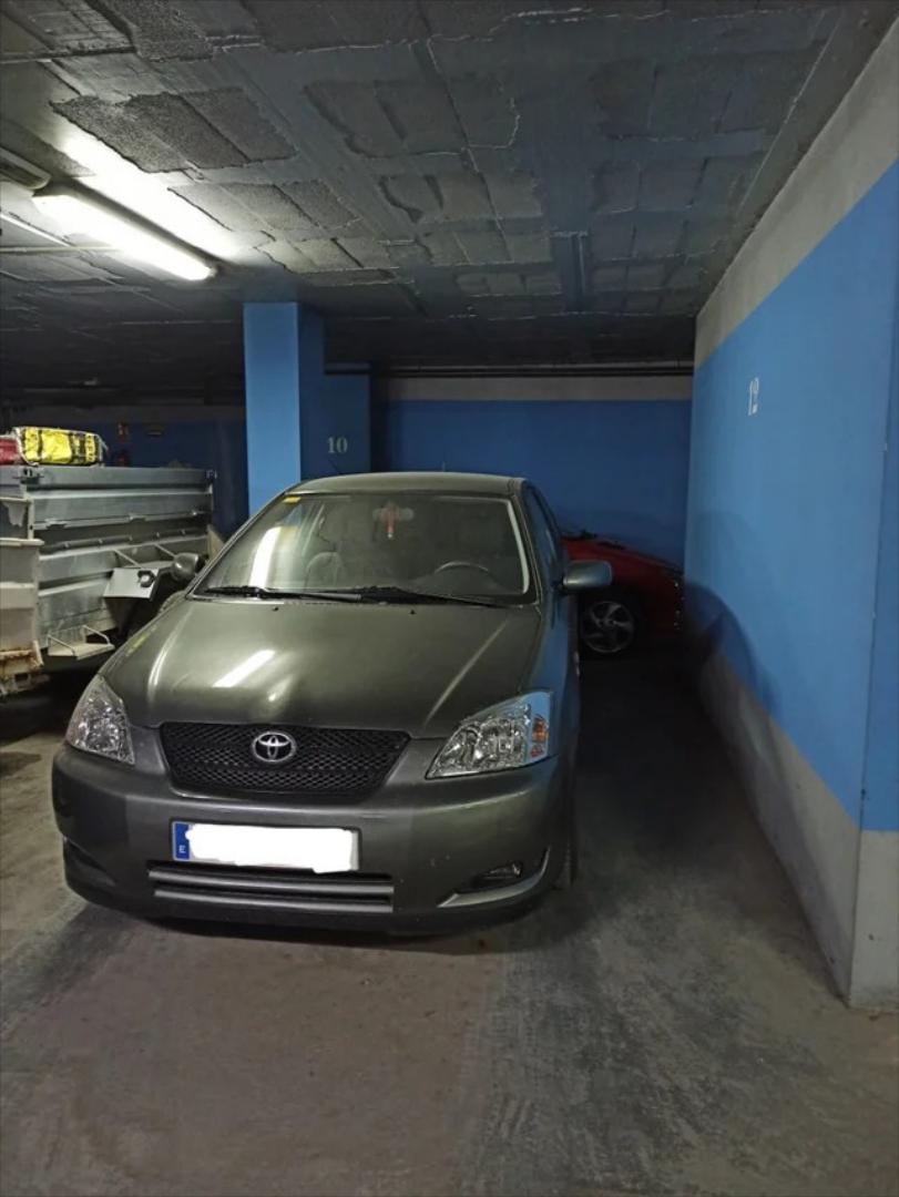 Parking en calle Federico García Lorca. Cuenta con una superficie de 13 m2.. Parking amplio y de fácil maniobrabilidad.