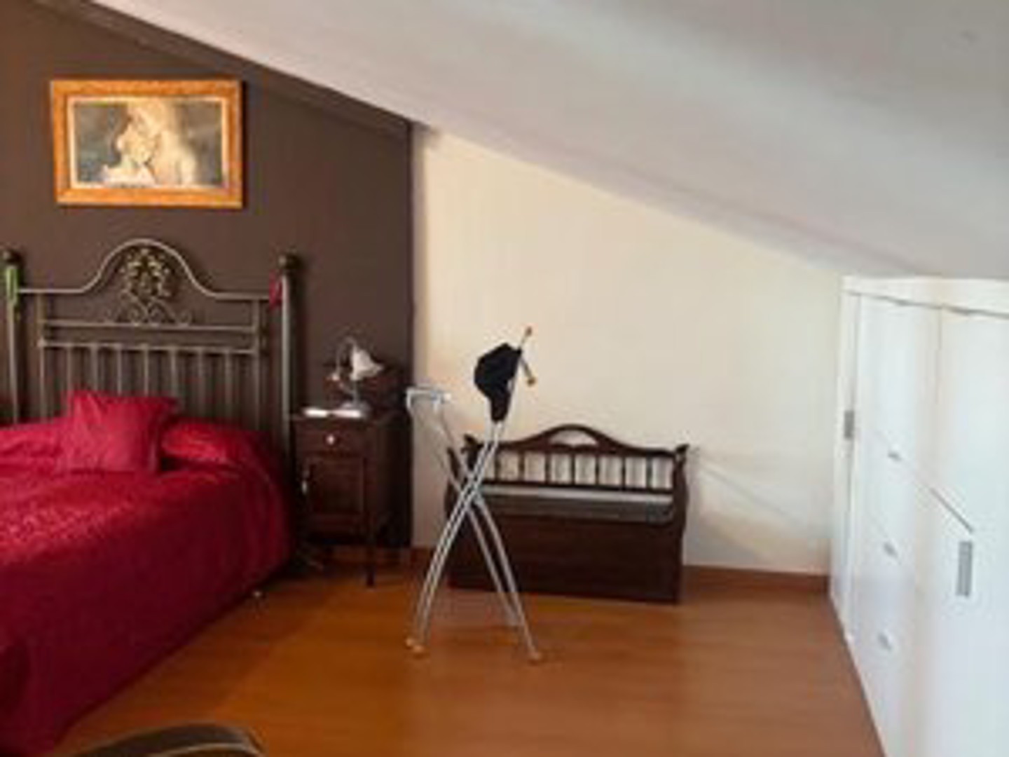 Casa adosada en Santa Isabel - ¡Tu Hogar Ideal Te Espera!
Descubre esta magnífica casa de 4 plantas ubicada en la zona