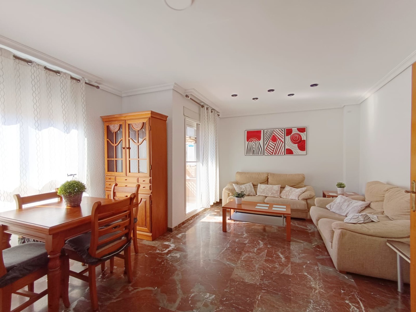DÚPLEX TOTALMENTE EXTERIOR DE 3 HABITACIONES CON GARAJE Y TRASTERO JUNTO A PLAZA MAYOR DE PAIPORTA y a 5 minutos andando