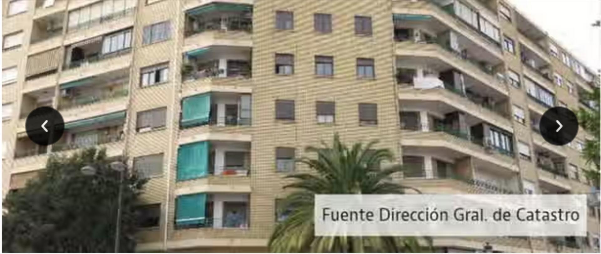 Vivienda exterior..de 156 M2 más dos terrazas de 20 m2 y 35 M2. Dispone de 3 habitaciones dobles (antes 4), 2 baños comp