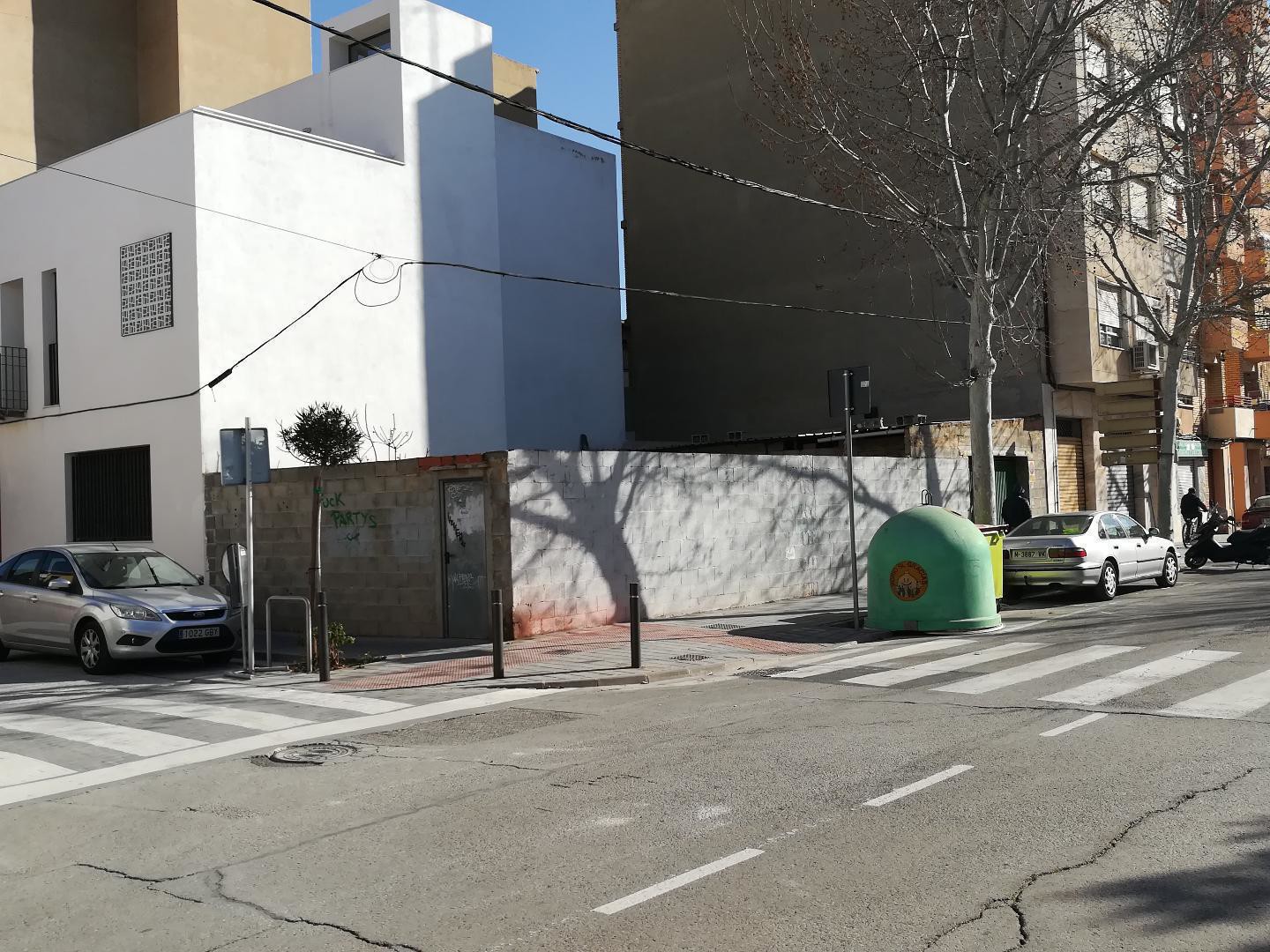 ¿Estas buscando solar para hacerte una casa en Picanya? Tenemos a la venta una solar urbano situado en la Calle Sant Jos
