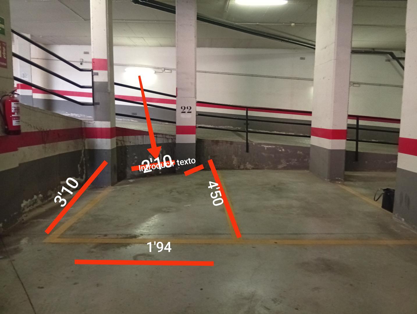 Plaza de garaje para coche pequeño a menos de 10 minutos andando de la Ciudad de la Justicia, Centro comercial el Saler